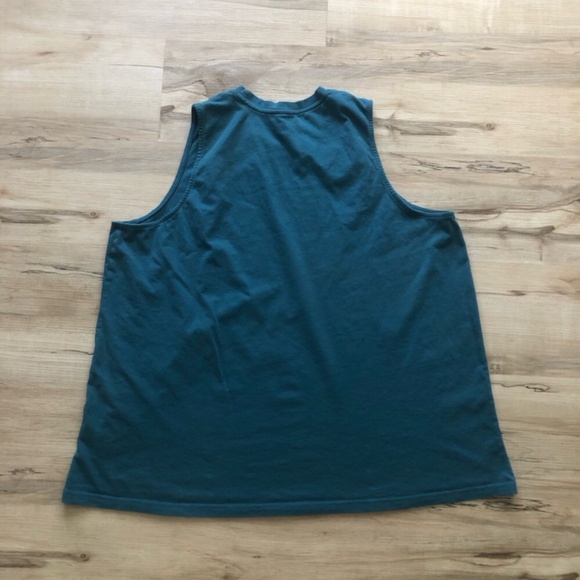 MASSIVE $10 SALE Blue Muscle Tee with Sporty Outline Design - Picture 2 of 8